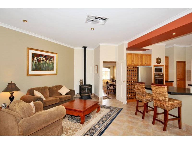 17 Fairborn Retreat, Meadow Springs WA 6210