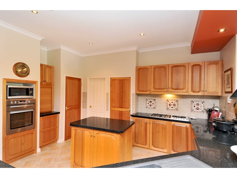 17 Fairborn Retreat, Meadow Springs WA 6210