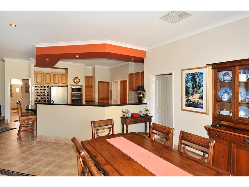 17 Fairborn Retreat, Meadow Springs WA 6210