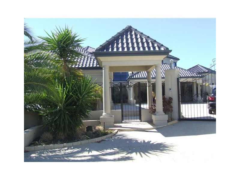 51 Aztec Island Retreat, Halls Head WA 6210