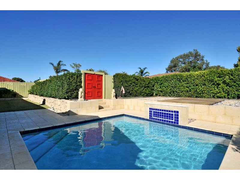 52 Mclarty Road, Halls Head WA 6210