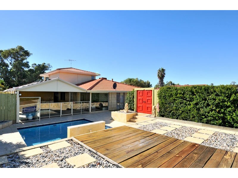 52 Mclarty Road, Halls Head WA 6210