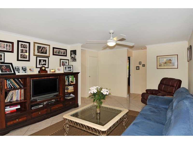 82 Peaceful Waters Drive, Barragup WA 6209