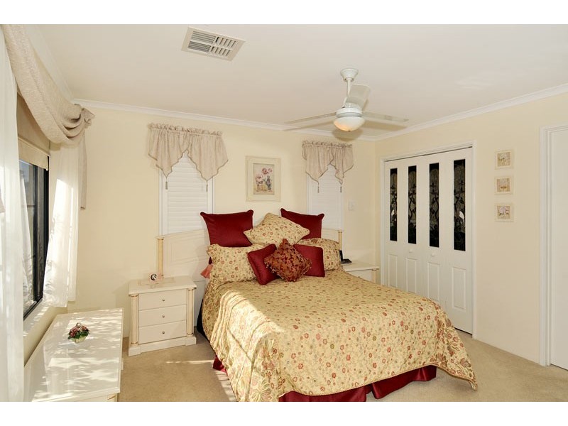 82 Peaceful Waters Drive, Barragup WA 6209