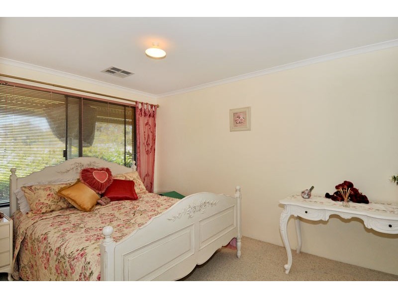 82 Peaceful Waters Drive, Barragup WA 6209