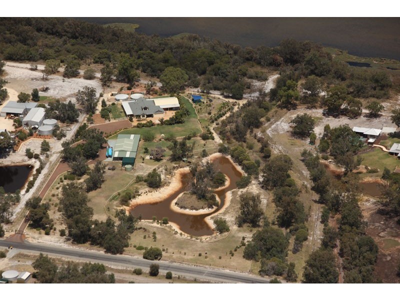 82 Peaceful Waters Drive, Barragup WA 6209