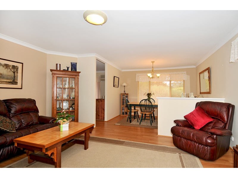 9 Navarre Row, Greenfields WA 6210