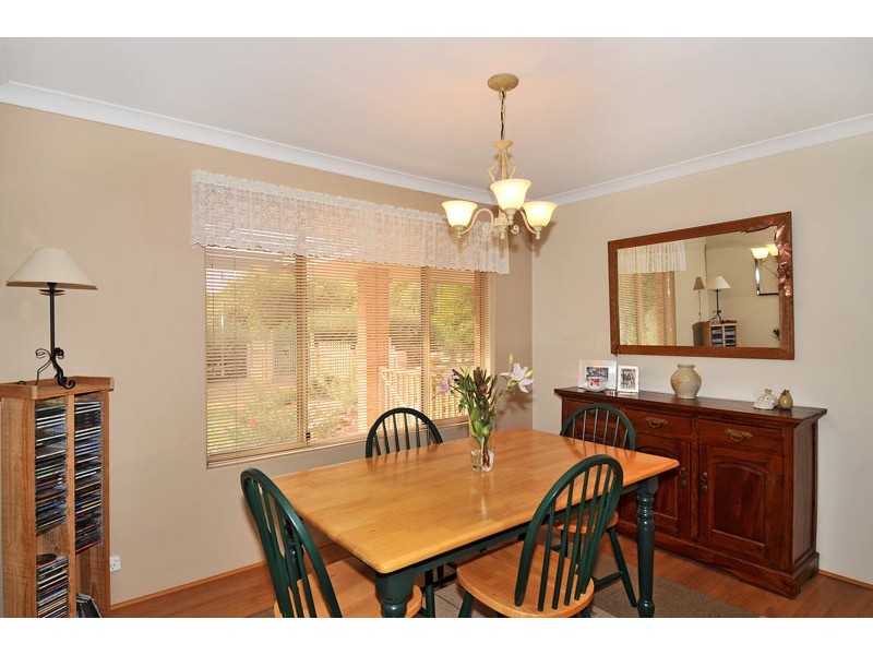 9 Navarre Row, Greenfields WA 6210