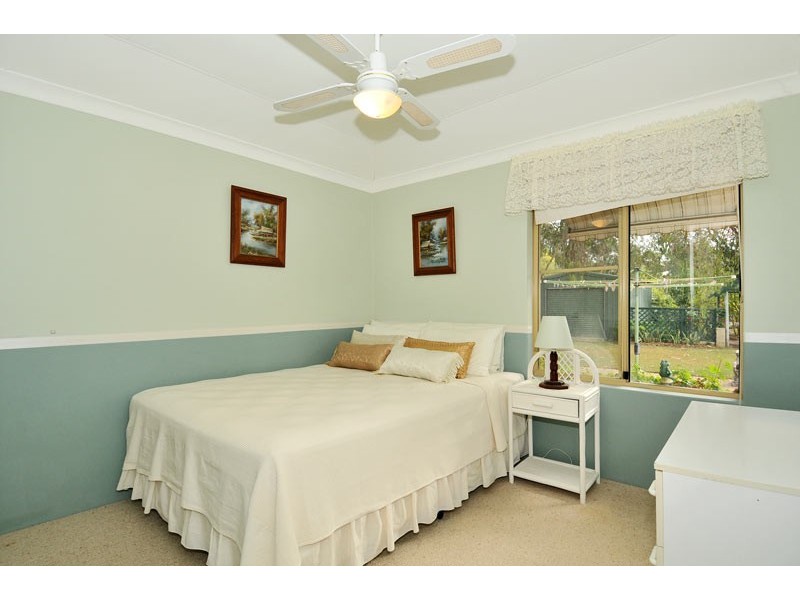 9 Navarre Row, Greenfields WA 6210