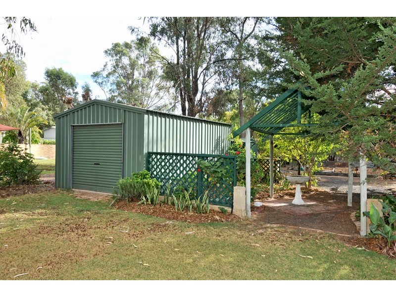 9 Navarre Row, Greenfields WA 6210