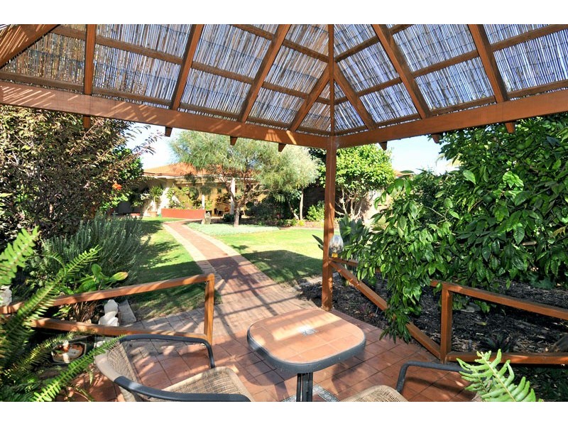 18 Elmore Way, Dudley Park WA 6210