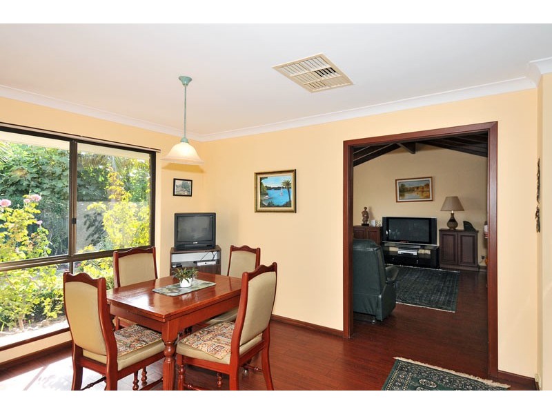 18 Elmore Way, Dudley Park WA 6210