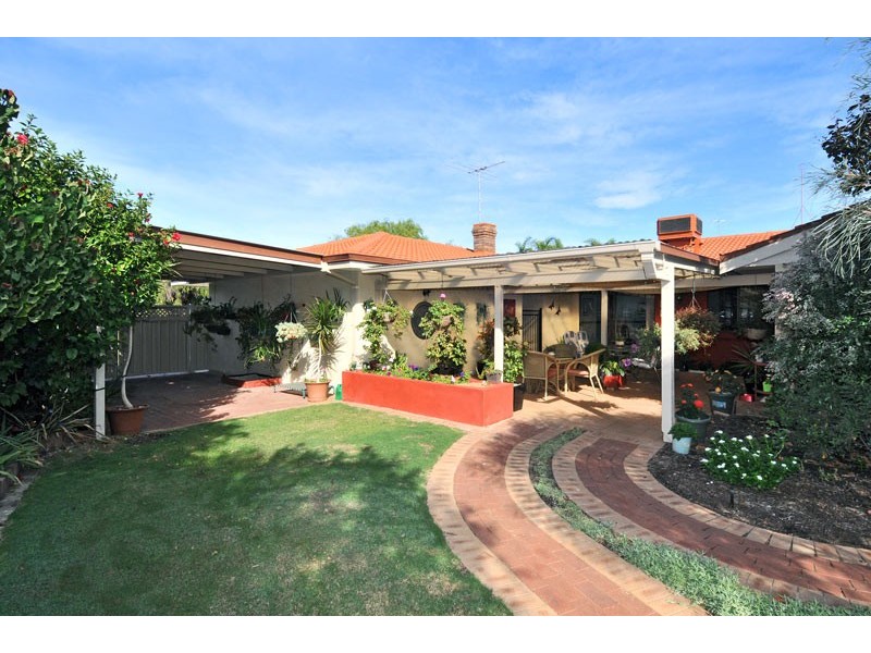 18 Elmore Way, Dudley Park WA 6210