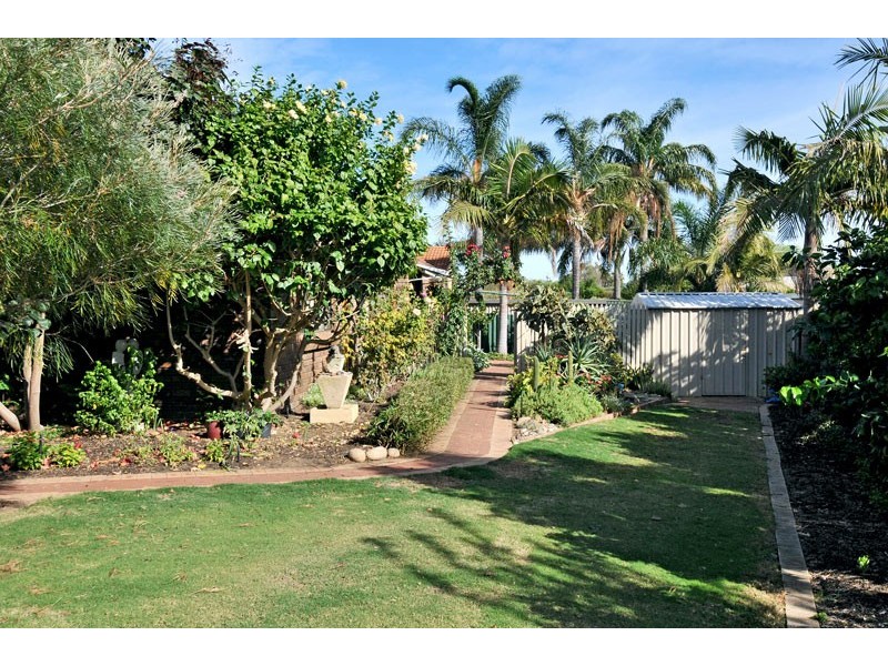 18 Elmore Way, Dudley Park WA 6210