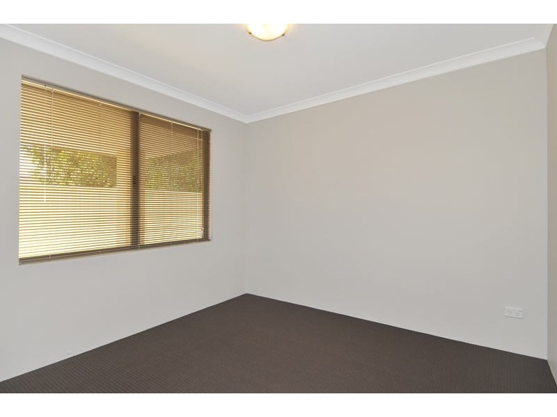 10 Dotterel Drive, Dudley Park WA 6210