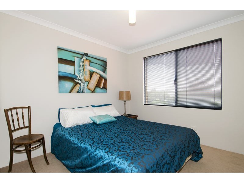 63 Baloo Crescent, Wannanup WA 6210