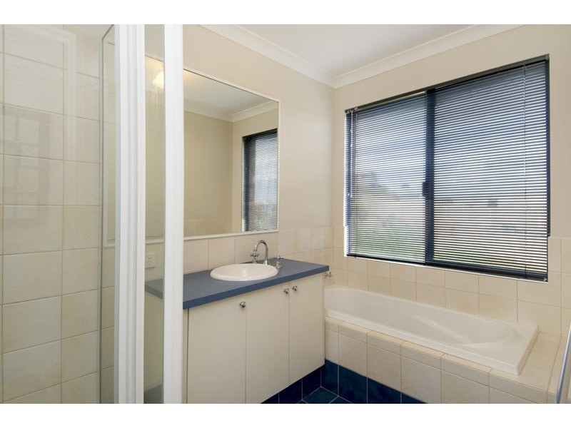 63 Baloo Crescent, Wannanup WA 6210