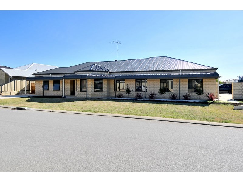 11 Clarinda Rise, Madora Bay WA 6210