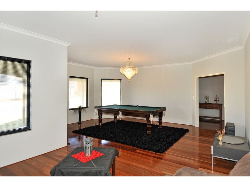 11 Clarinda Rise, Madora Bay WA 6210