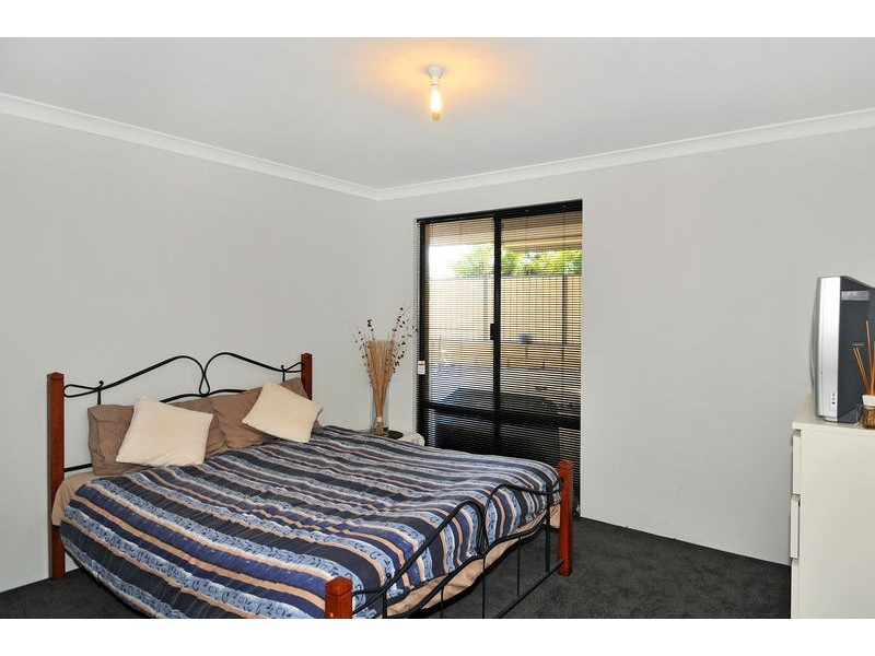 11 Clarinda Rise, Madora Bay WA 6210