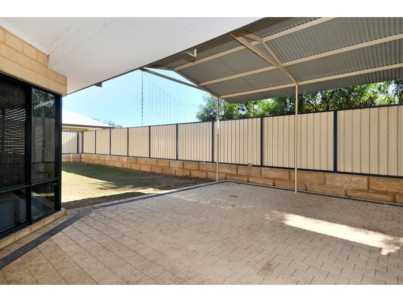 11 Clarinda Rise, Madora Bay WA 6210
