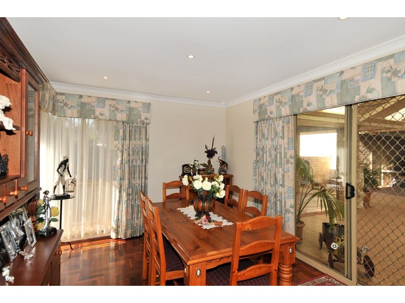 8 Victoria Circle, Greenfields WA 6210