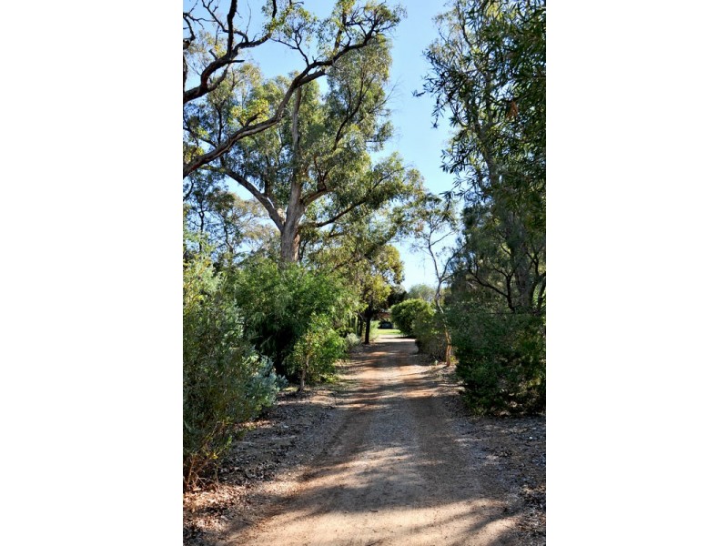 75 Mulga Drive, Parklands WA 6180