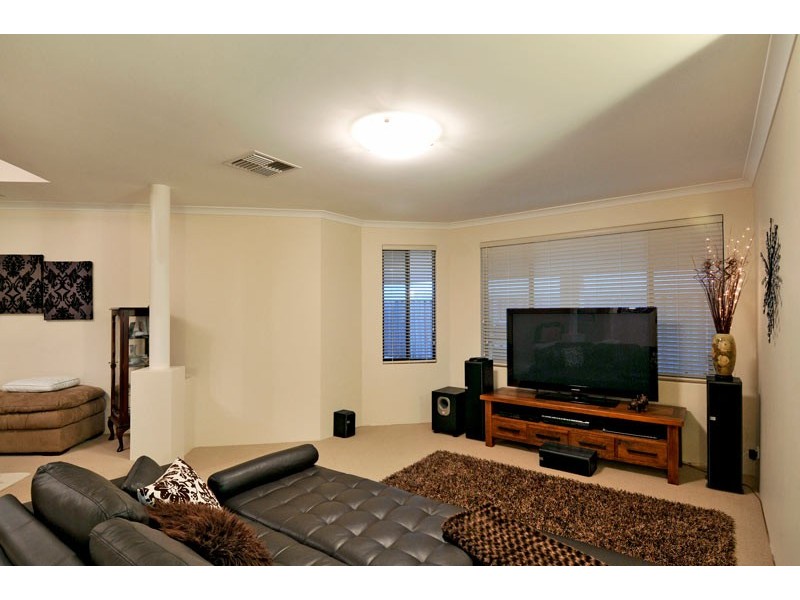 129 Midsummer Circle, Pinjarra WA 6208