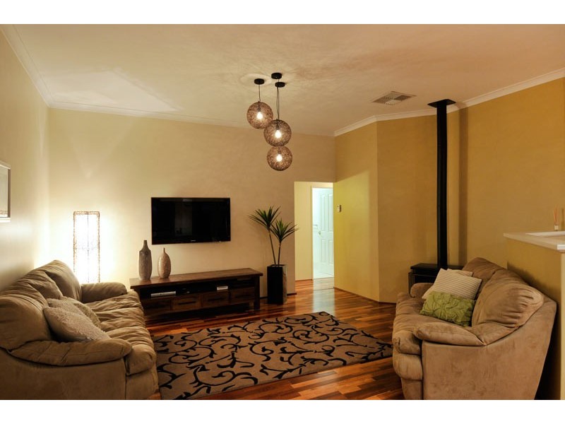 129 Midsummer Circle, Pinjarra WA 6208