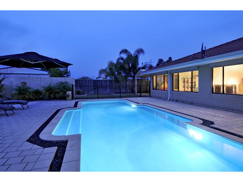 129 Midsummer Circle, Pinjarra WA 6208