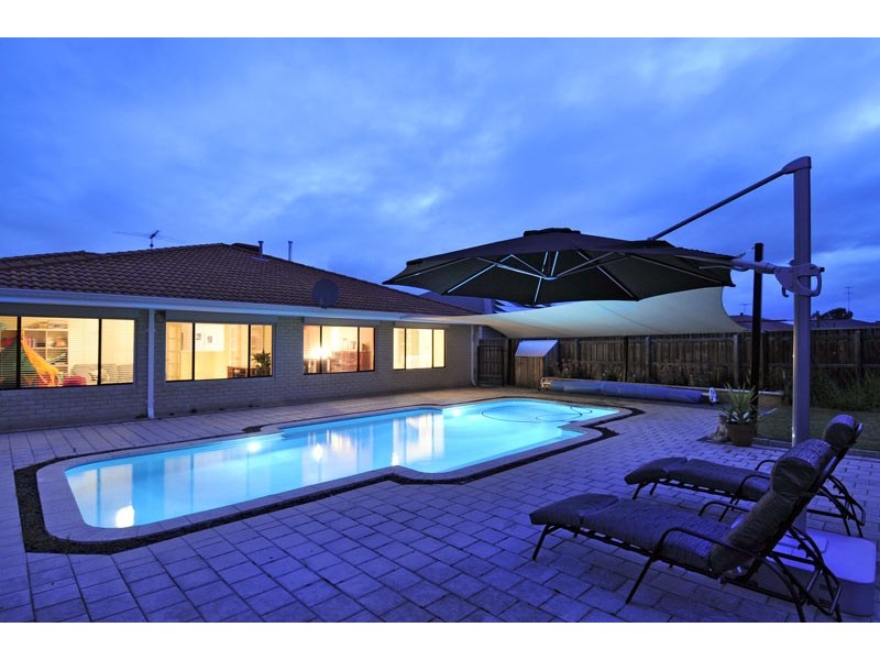 129 Midsummer Circle, Pinjarra WA 6208