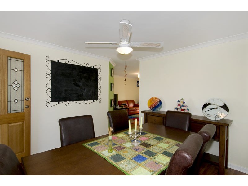 24 Casuarina Drive, Halls Head WA 6210
