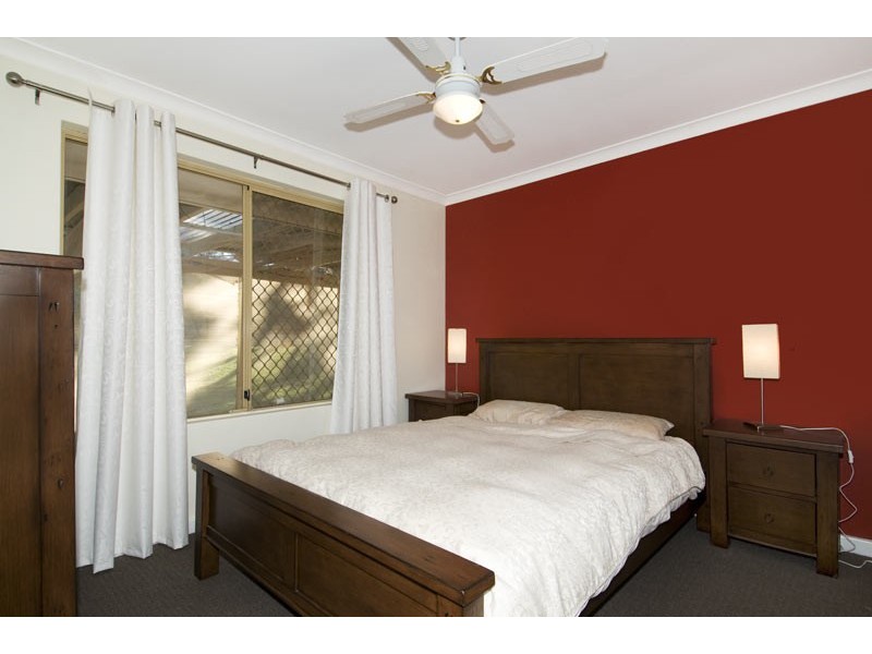 24 Casuarina Drive, Halls Head WA 6210