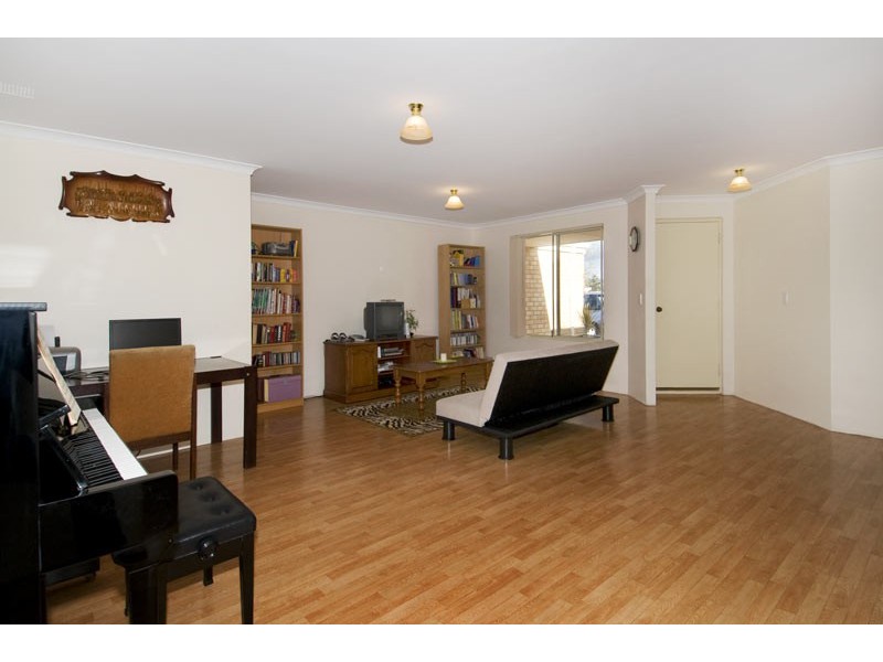 2 Rustle Nook, Pinjarra WA 6208