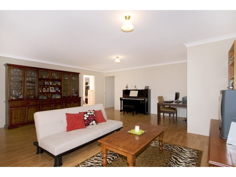 2 Rustle Nook, Pinjarra WA 6208