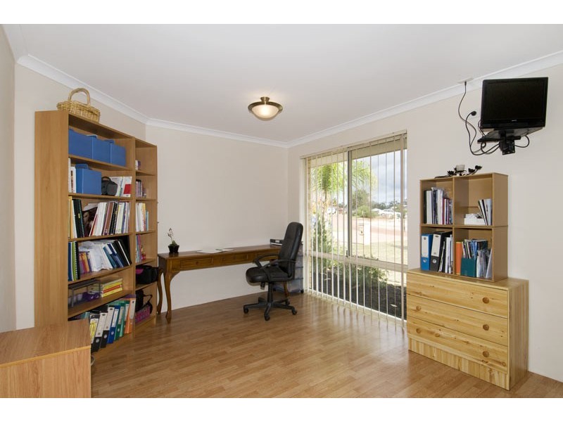 2 Rustle Nook, Pinjarra WA 6208