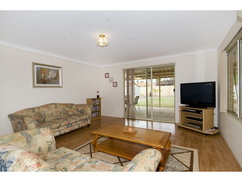 2 Rustle Nook, Pinjarra WA 6208