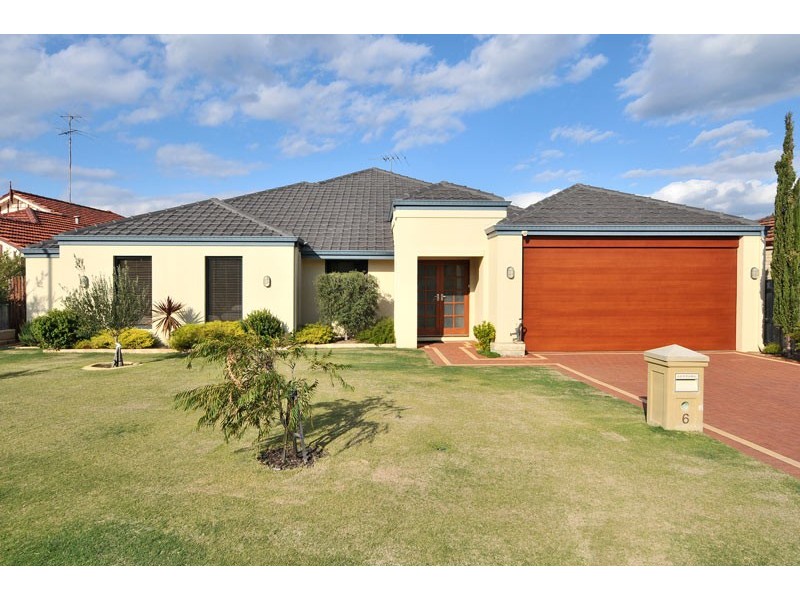 6 Capricorn Mews, Halls Head WA 6210