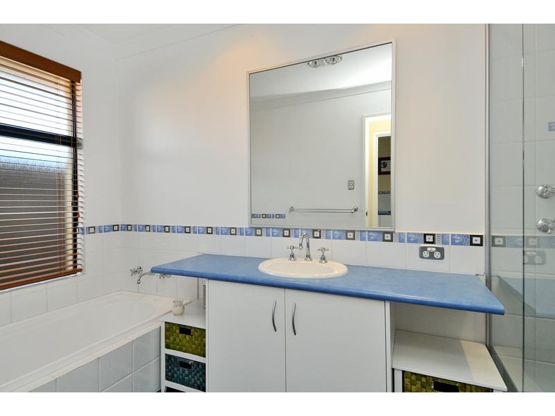 6 Capricorn Mews, Halls Head WA 6210