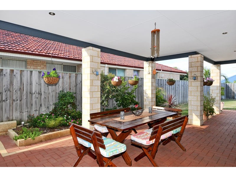 6 Capricorn Mews, Halls Head WA 6210