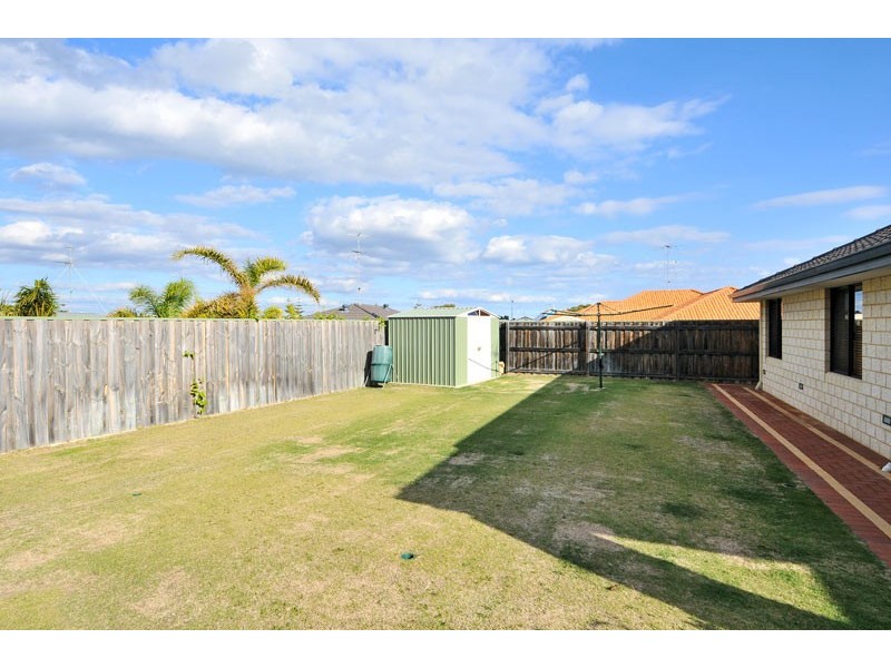 6 Capricorn Mews, Halls Head WA 6210