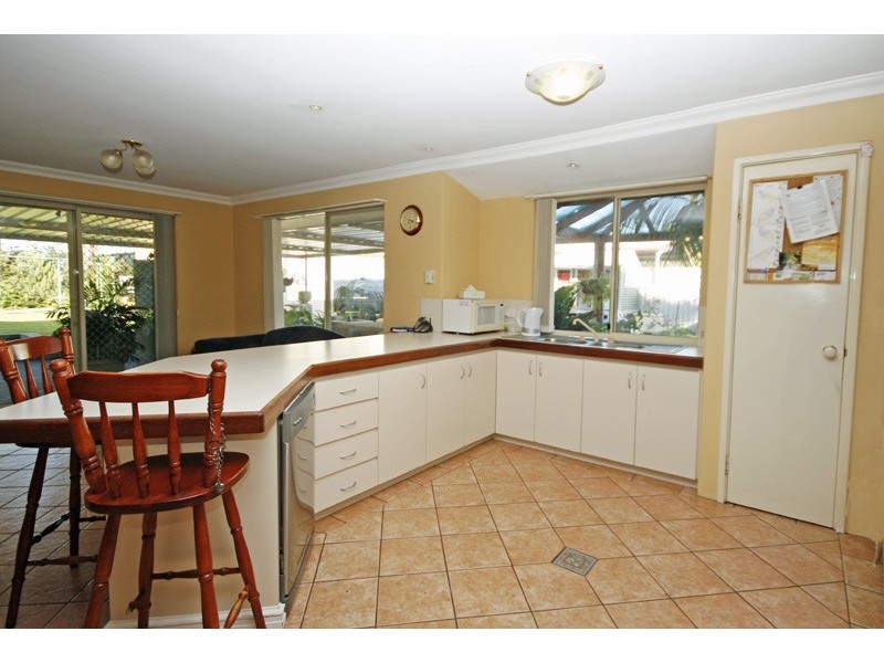 7 Phillips Way, North Yunderup WA 6208