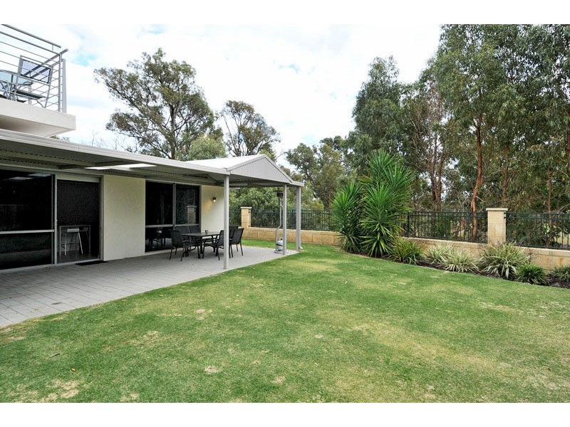 11 Tylney Loop, Meadow Springs WA 6210