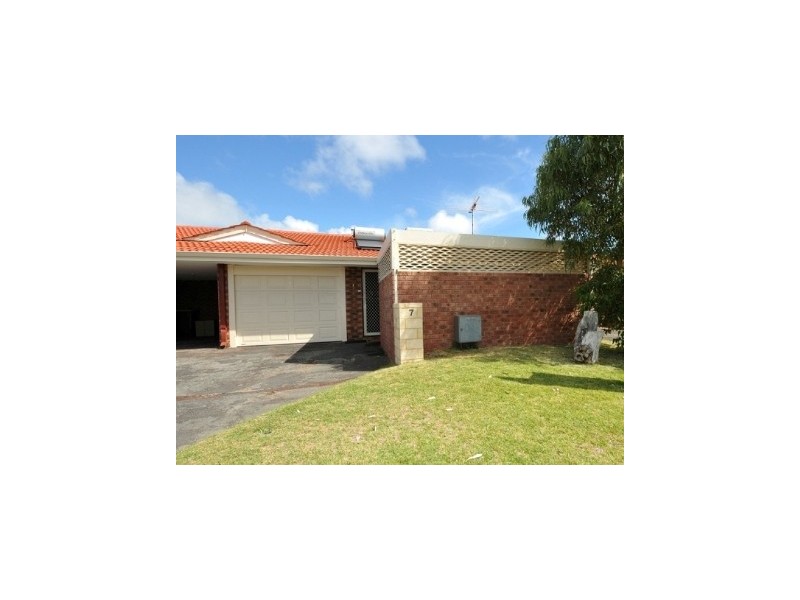 2/7 Hackett Street, Mandurah WA 6210