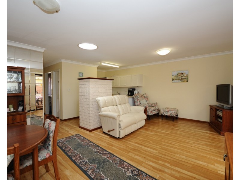 2/7 Hackett Street, Mandurah WA 6210