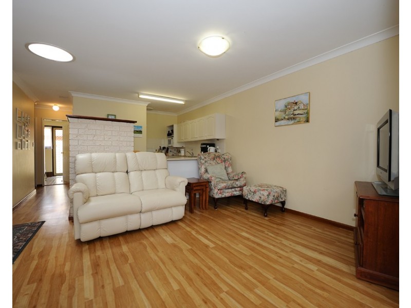 2/7 Hackett Street, Mandurah WA 6210