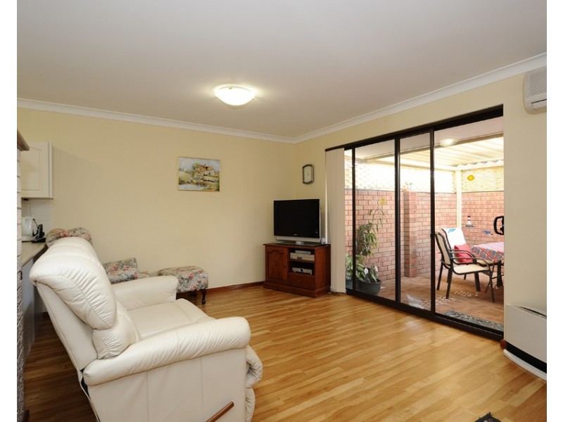 2/7 Hackett Street, Mandurah WA 6210