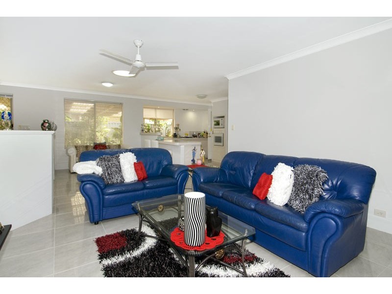 18 Staunton Rise, Halls Head WA 6210