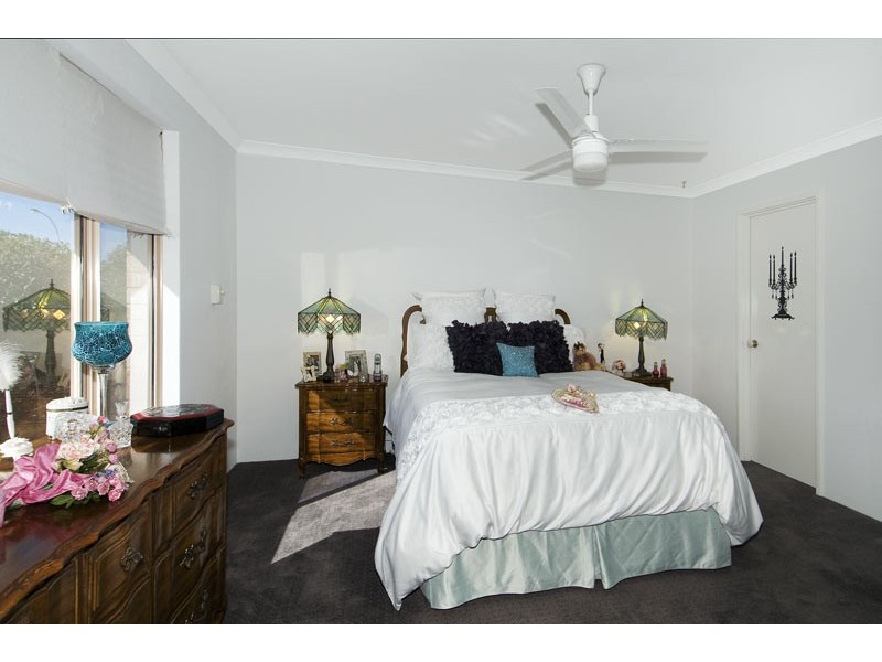 18 Staunton Rise, Halls Head WA 6210