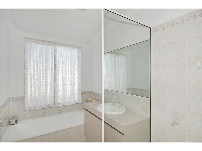 18 Staunton Rise, Halls Head WA 6210